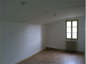 appartement à la location -   33000  BORDEAUX, surface 30 m2 location appartement - APR682043